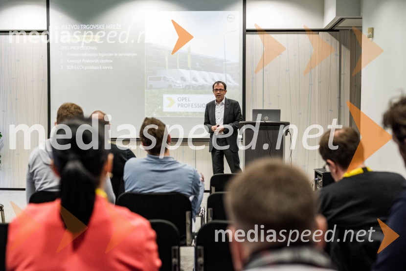 Slovenska predstavitev Oplove ponudbe gospodarskih vozil