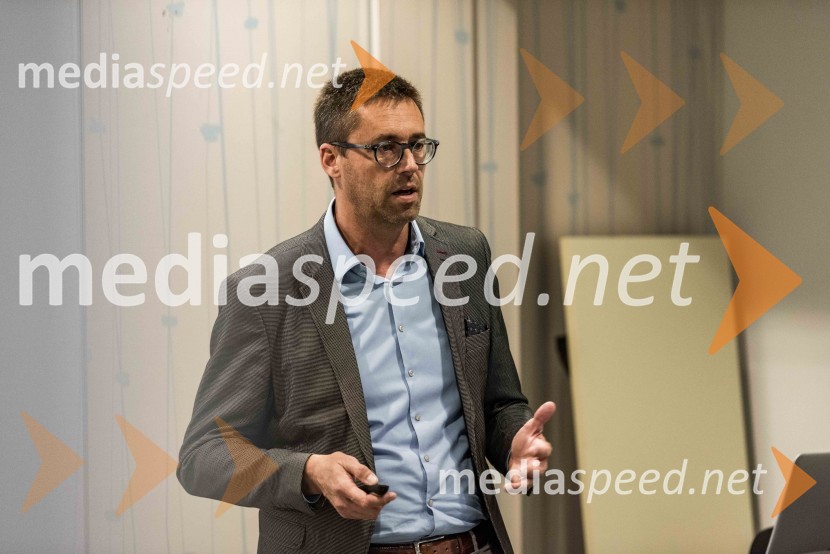 Slovenska predstavitev Oplove ponudbe gospodarskih vozil