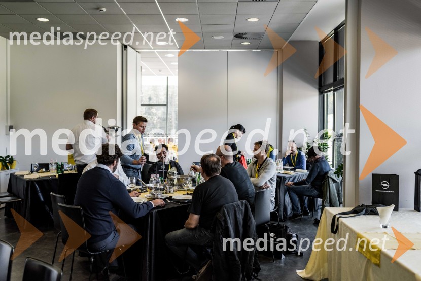 Slovenska predstavitev Oplove ponudbe gospodarskih vozil