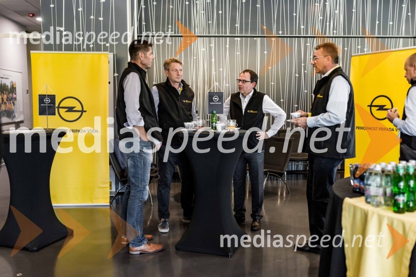 Slovenska predstavitev Oplove ponudbe gospodarskih vozil