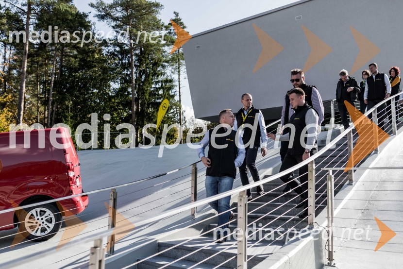 Slovenska predstavitev Oplove ponudbe gospodarskih vozil