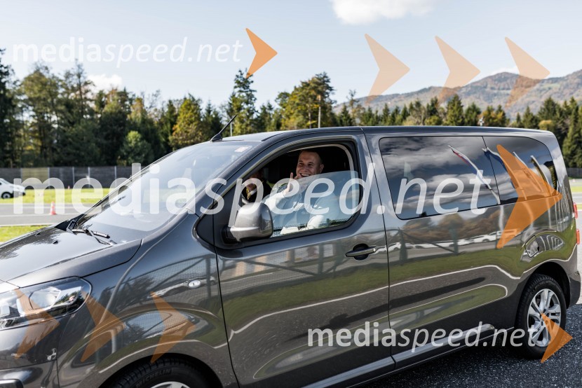 Slovenska predstavitev Oplove ponudbe gospodarskih vozil