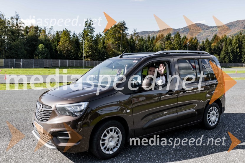 Slovenska predstavitev Oplove ponudbe gospodarskih vozil