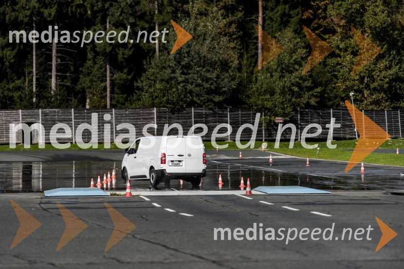 Slovenska predstavitev Oplove ponudbe gospodarskih vozil