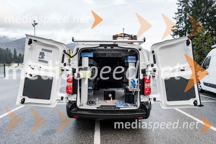 Slovenska predstavitev Oplove ponudbe gospodarskih vozil