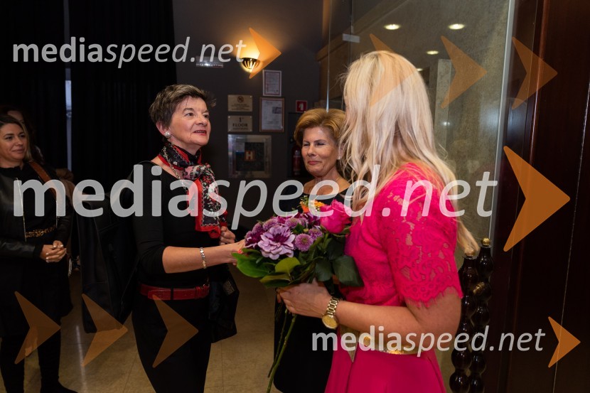  ... ;  Tatjana  Kolenc;  Klaudija Javornik,  Adacta d.o.o.Predstavitev knjige Klaudije Javornik & Tatjane Kolenc: Do srčnega voditeljstva