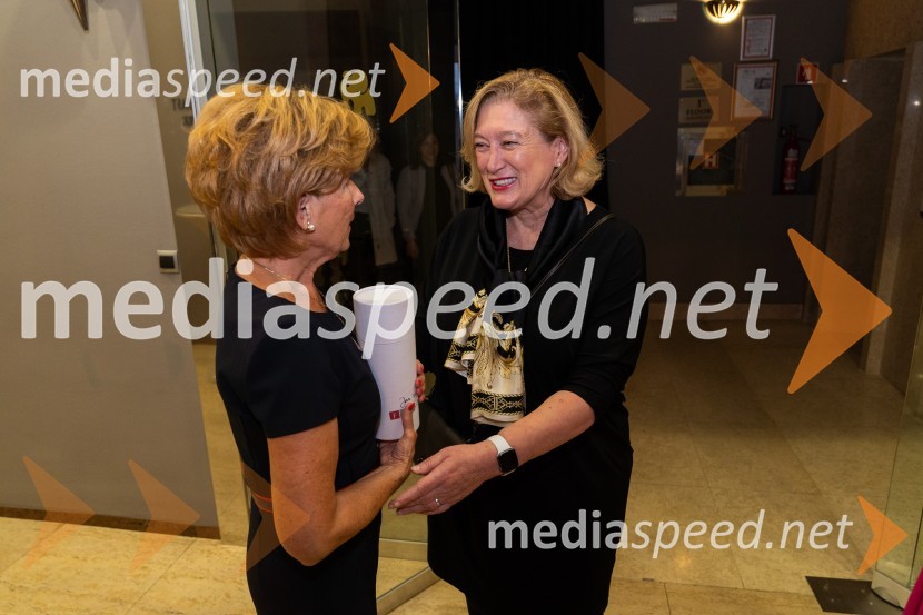  Tatjana  Kolenc;  ... Predstavitev knjige Klaudije Javornik & Tatjane Kolenc: Do srčnega voditeljstva