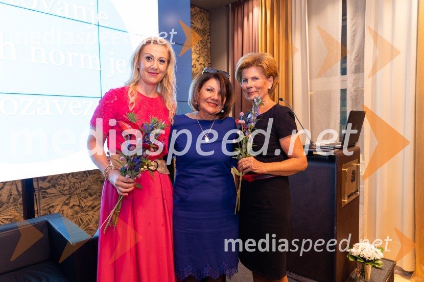  Klaudija Javornik,  Adacta d.o.o.;  ... ;  Tatjana  KolencPredstavitev knjige Klaudije Javornik & Tatjane Kolenc: Do srčnega voditeljstva