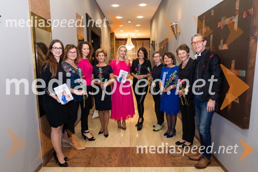  Jasmina Spahalić, voditeljica ;  Ani Klemenčič;  Petra Škarja;  Tatjana  Kolenc;  Klaudija Javornik,  Adacta d.o.o.;  Urška Košir, fotografinja;  Sandra  Pohole;  ... ;  ... ;  Mihael  BellisPredstavitev knjige Klaudije Javornik & Tatjane Kolenc: Do srčnega voditeljstva