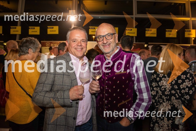  Boštjan Pepevnik, direktor Porsche Maribor in Porsche Ptujska cesta;  Heinz  Slesak, nekdanji generalni direktor Porsche Slovenija d.o.o. in direktor PorschePUBECI že petič zavzeli Maribor