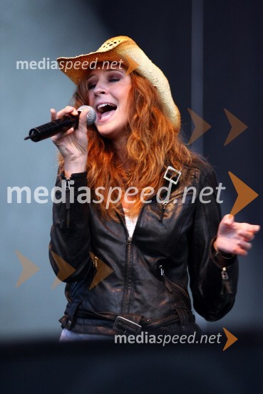 Nina Virant, pevka skupine LybraUrbanova noč 2008