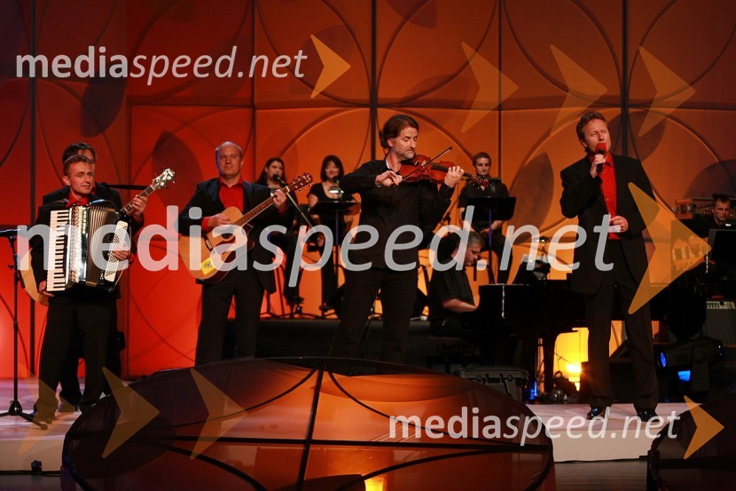 Skupina MetuljFestival narečnih popevk 2008