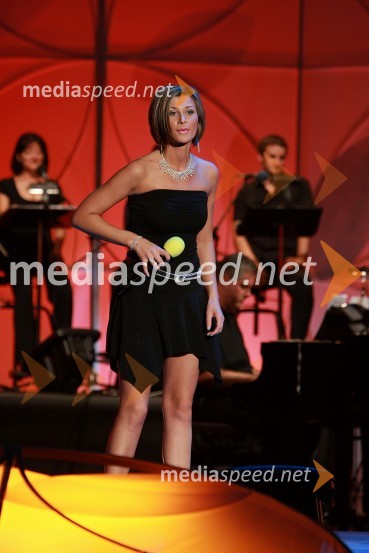 Melita Pleteršek, pevkaFestival narečnih popevk 2008