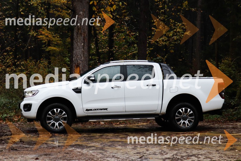 Slovenska predstavitev novega Ford Rangerja in Customa m-HEV