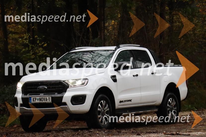 Slovenska predstavitev novega Ford Rangerja in Customa m-HEV