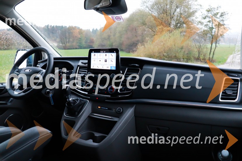 Slovenska predstavitev novega Ford Rangerja in Customa m-HEV