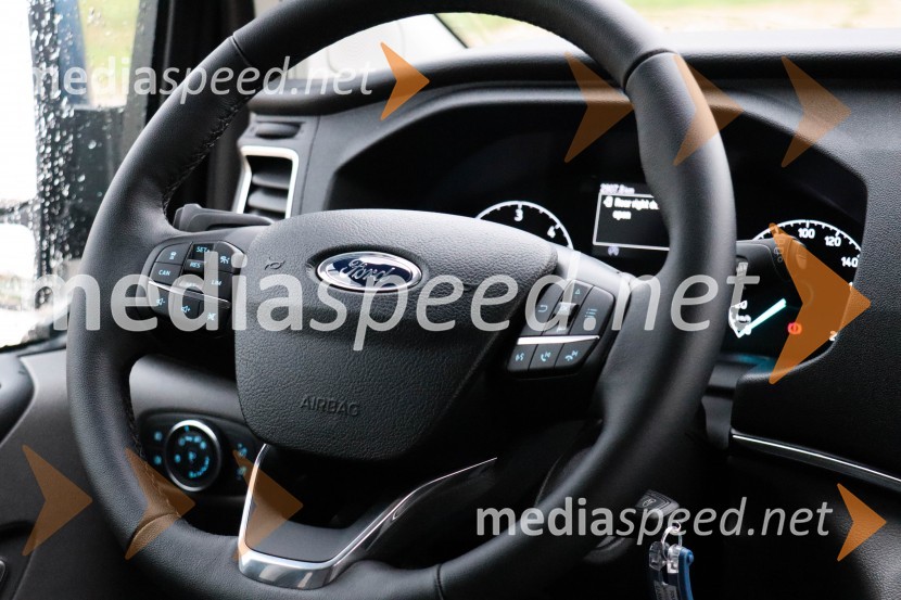 Slovenska predstavitev novega Ford Rangerja in Customa m-HEV