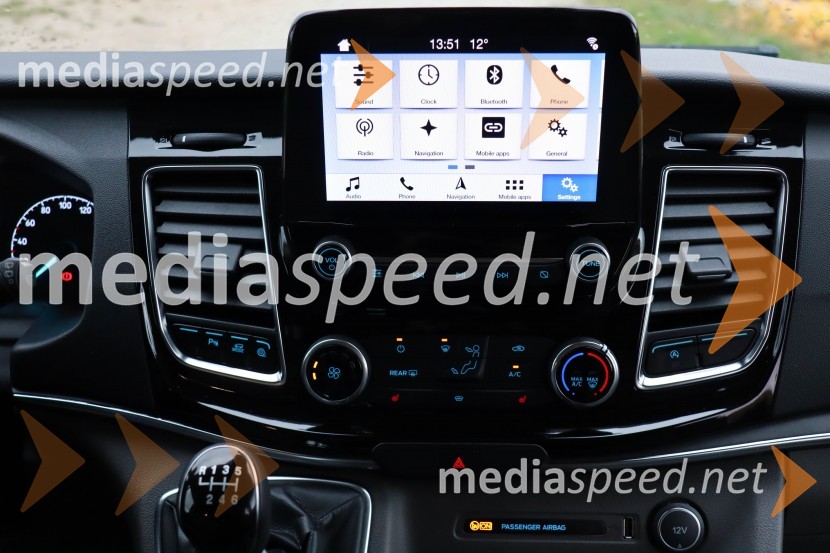 Slovenska predstavitev novega Ford Rangerja in Customa m-HEV