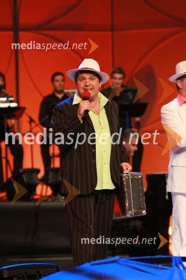 Snow band klobukFestival narečnih popevk 2008