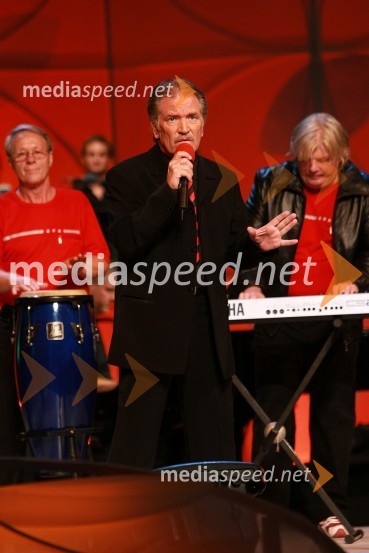 Rdeči dečki in Edvin FliserFestival narečnih popevk 2008