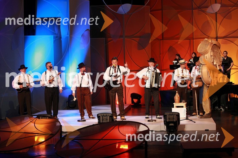 Prifarski muzikantiFestival narečnih popevk 2008