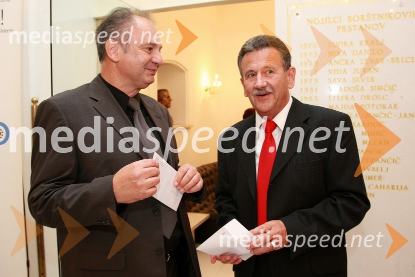 Edvard Pukšič, novinar radia Maribor in Anton Kampuš, župan občine Gornja RadgonaFestival narečnih popevk 2008