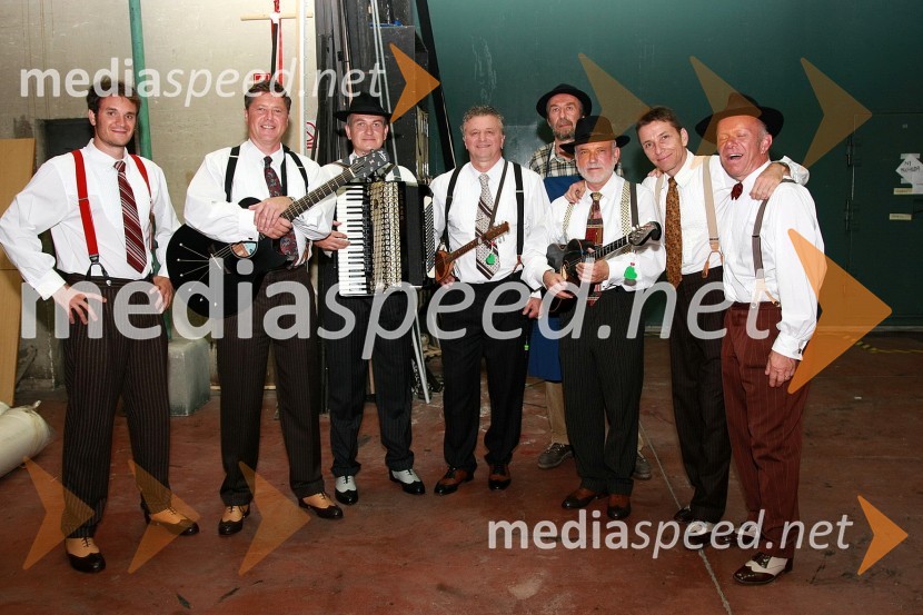 Prifarski muzikantiFestival narečnih popevk 2008