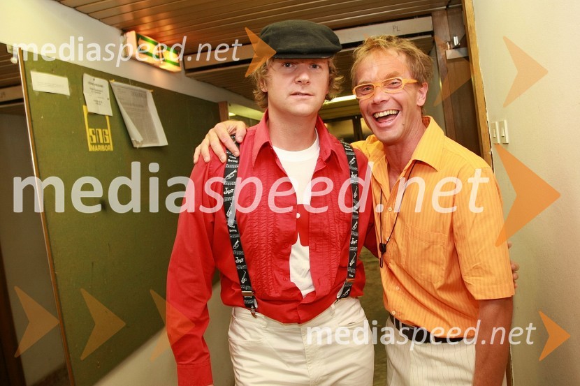 Franci Podbrežnik, pevec skupine Happy Band in Iztok Kočevar, bobnar skupine Show band KlobukFestival narečnih popevk 2008