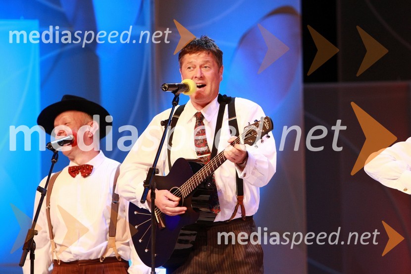 Prifarski muzikantiFestival narečnih popevk 2008