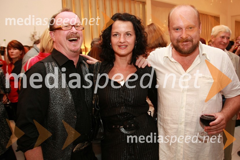 Tomaž Domicelj, pevec, Irena Brunec - Tébi, umetnica in Peter Musevski, igralecFestival narečnih popevk 2008