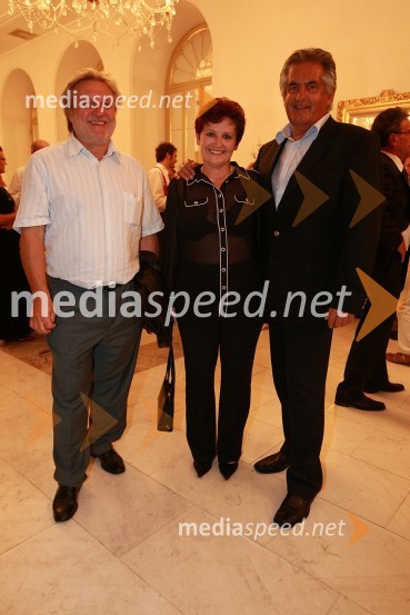 Vlado Krejač, urednik v informativnem programu na TV Slovenija, mag. Polona Pivec, odg. urednica TV Maribor in Ivo Umek, direktor Založbe kaset in plošč RTV Slovenija in član strokovne žirije za glasboFestival narečnih popevk 2008