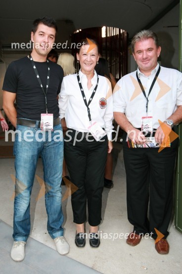 Dejan Stanič, direktor Sax d.o.o., Violeta Freeland, predsednica AMD Krško in Andrej Vizjak, minister za gospodarstvoSPEEDWAY SUPER POKAL SAX 2008