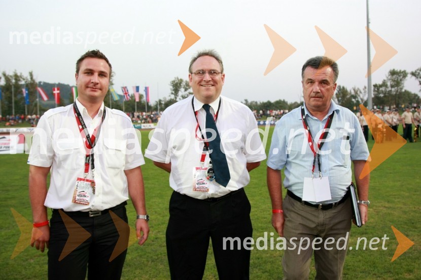 Gregor Arnšek, član komisije za speedway pri AMZS, Chris Durno, glavni sodnik in Janez Tomažič, predsednik komisije za speedway pri AMZSSPEEDWAY SUPER POKAL SAX 2008