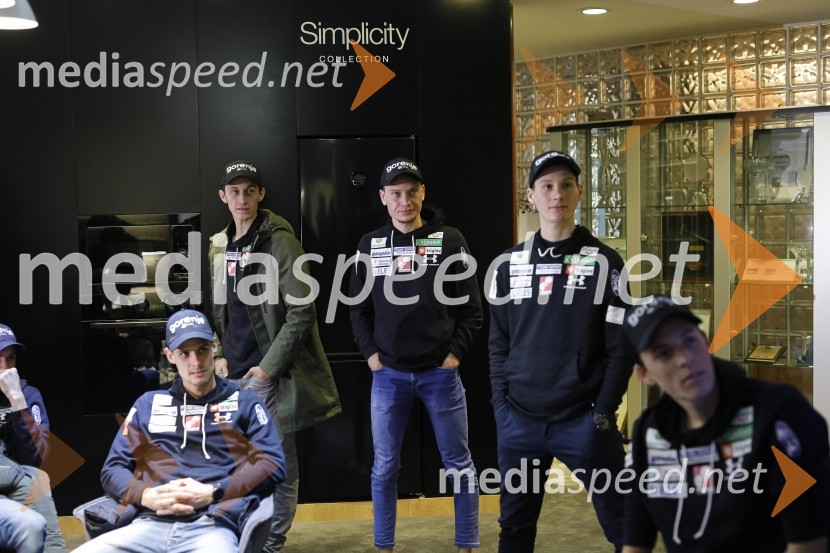  Rok  Tršan, biatlonec;  Peter  Prevc, smučarski skakalec;  Anže Lanišek, smučarski skakalec;  Domen Prevc, smučarski skakalecPredstavitev skakalcev in nordijcev za sezono 2020