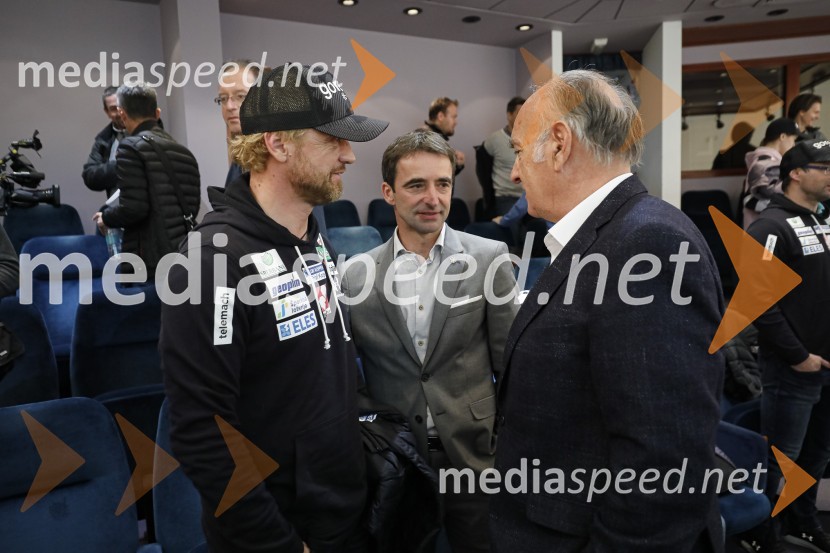  Klemen Bauer, biatlonec; dr. Franci Petek, nekdanji smučarski skakalec in direktor SZS;  ... Predstavitev skakalcev in nordijcev za sezono 2020