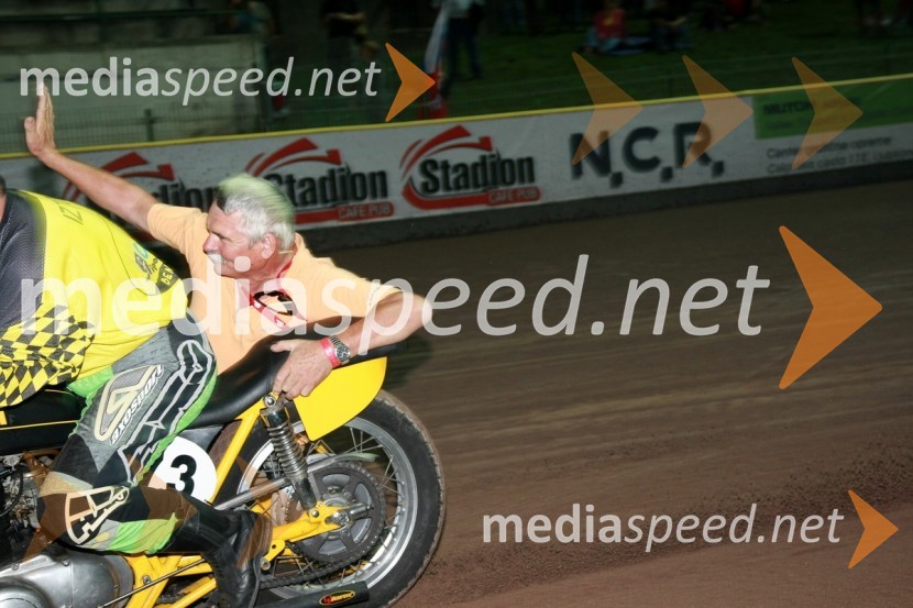 ... in Štefan Kekec, legenda SLO speedwayaSPEEDWAY SUPER POKAL SAX 2008