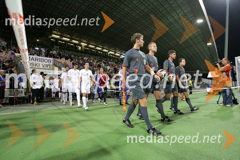 Prihod slovenske reprezentanceNogomet, Slovenija - Slovaška, Kvalifikacije SP 2010