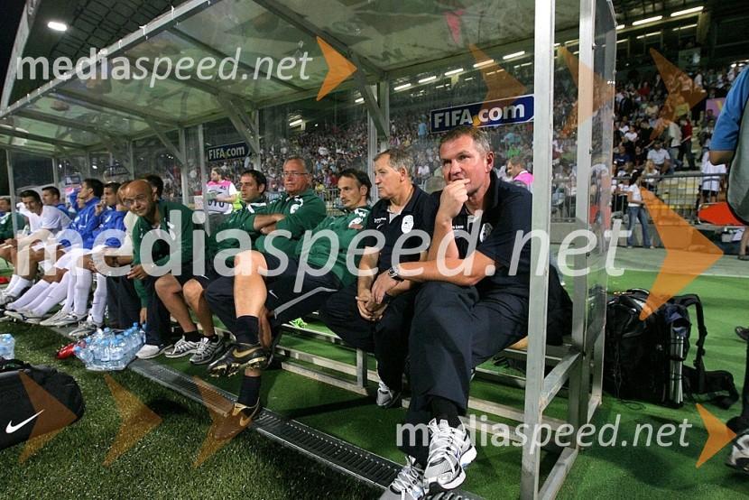 Reprezentanca Slovenije in Matjaž Kek, selektor slovenske nogometne reprezentanceNogomet, Slovenija - Slovaška, Kvalifikacije SP 2010