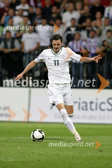 Milivoje Novakovič, slovenski nogometašNogomet, Slovenija - Slovaška, Kvalifikacije SP 2010