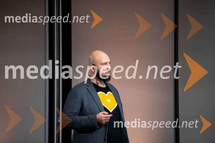  Martin Korošec, organizator, marketinški strokovnjak, avtor, predavatelj, direktor podjetja Rdeča Oranža d.o.o.Digitalni marketing od A do Ž, seminar