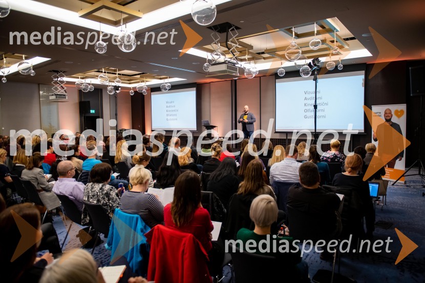  Martin Korošec, organizator, marketinški strokovnjak, avtor, predavatelj, direktor podjetja Rdeča Oranža d.o.o.Digitalni marketing od A do Ž, seminar