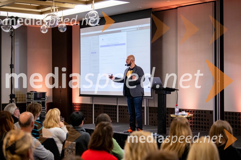  Martin Korošec, organizator, marketinški strokovnjak, avtor, predavatelj, direktor podjetja Rdeča Oranža d.o.o.Digitalni marketing od A do Ž, seminar