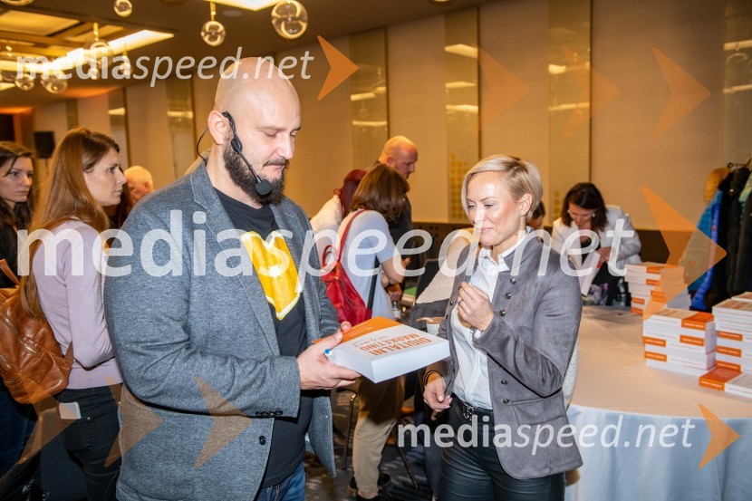  Martin Korošec, organizator, marketinški strokovnjak, avtor, predavatelj, direktor podjetja Rdeča Oranža d.o.o.;  ... Digitalni marketing od A do Ž, seminar
