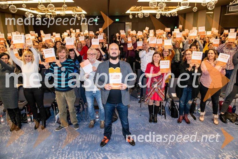  Martin Korošec, organizator, marketinški strokovnjak, avtor, predavatelj, direktor podjetja Rdeča Oranža d.o.o.Digitalni marketing od A do Ž, seminar