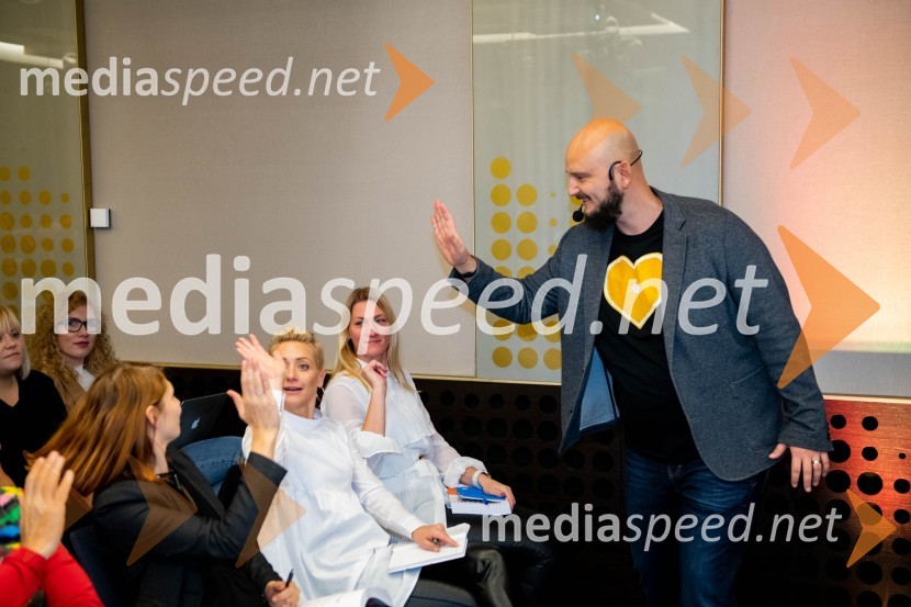  Martin Korošec, organizator, marketinški strokovnjak, avtor, predavatelj, direktor podjetja Rdeča Oranža d.o.o.Digitalni marketing od A do Ž, seminar