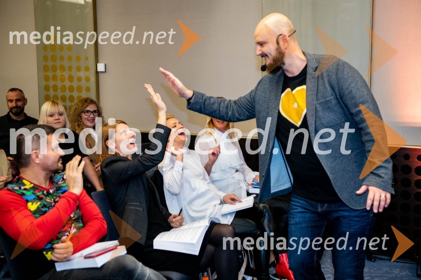  ... ;  Martin Korošec, organizator, marketinški strokovnjak, avtor, predavatelj, direktor podjetja Rdeča Oranža d.o.o.Digitalni marketing od A do Ž, seminar