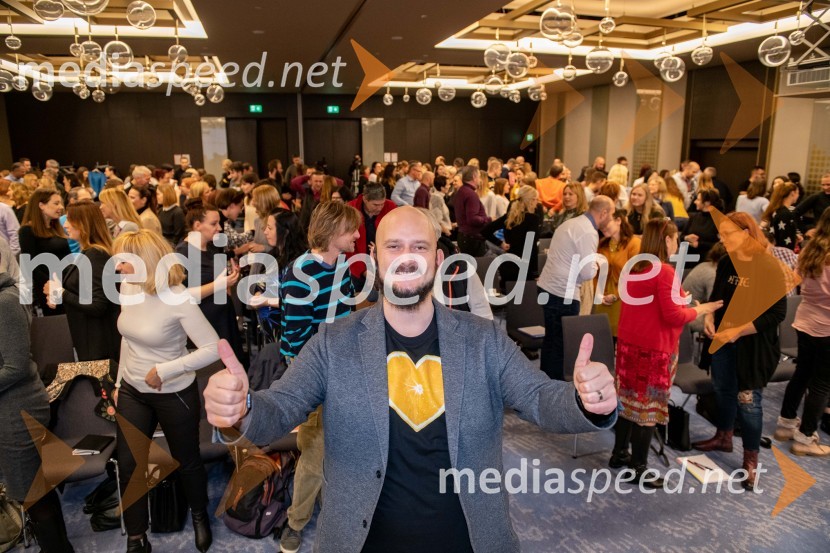  Martin Korošec, organizator, marketinški strokovnjak, avtor, predavatelj, direktor podjetja Rdeča Oranža d.o.o.Digitalni marketing od A do Ž, seminar