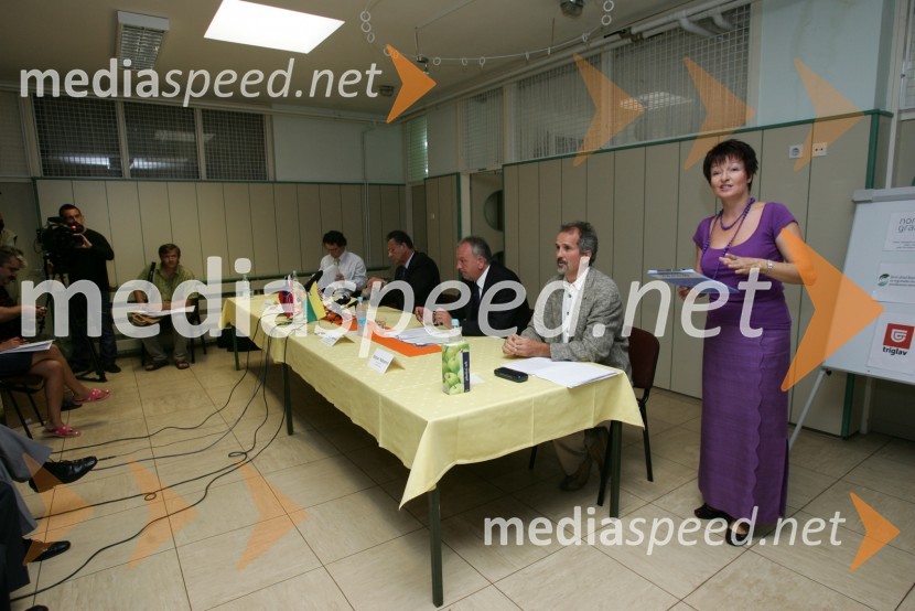 Novinarska konferencaEnergetsko varčen vrtec Manka Golarja