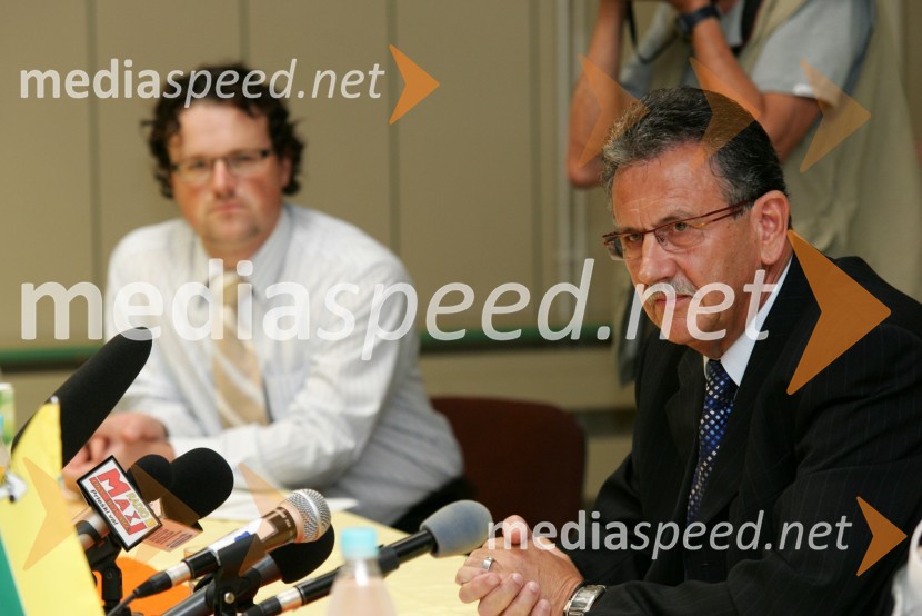 Tomaž Dietinger, prevajalec in Anton Kampuš, župan občine Gornja RadgonaEnergetsko varčen vrtec Manka Golarja