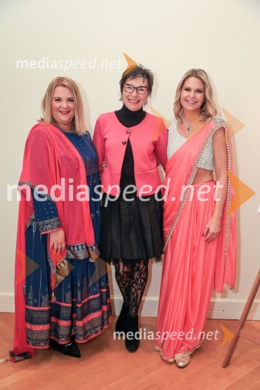  Petra Tolja, lastnica agencije Pure Travel;  Lučka Dečman; dr. Saša Božič, Koordinatorka projekta WEF Slovenia 2020 in Executive CoachinjaVerjemi, predstavitev knjige